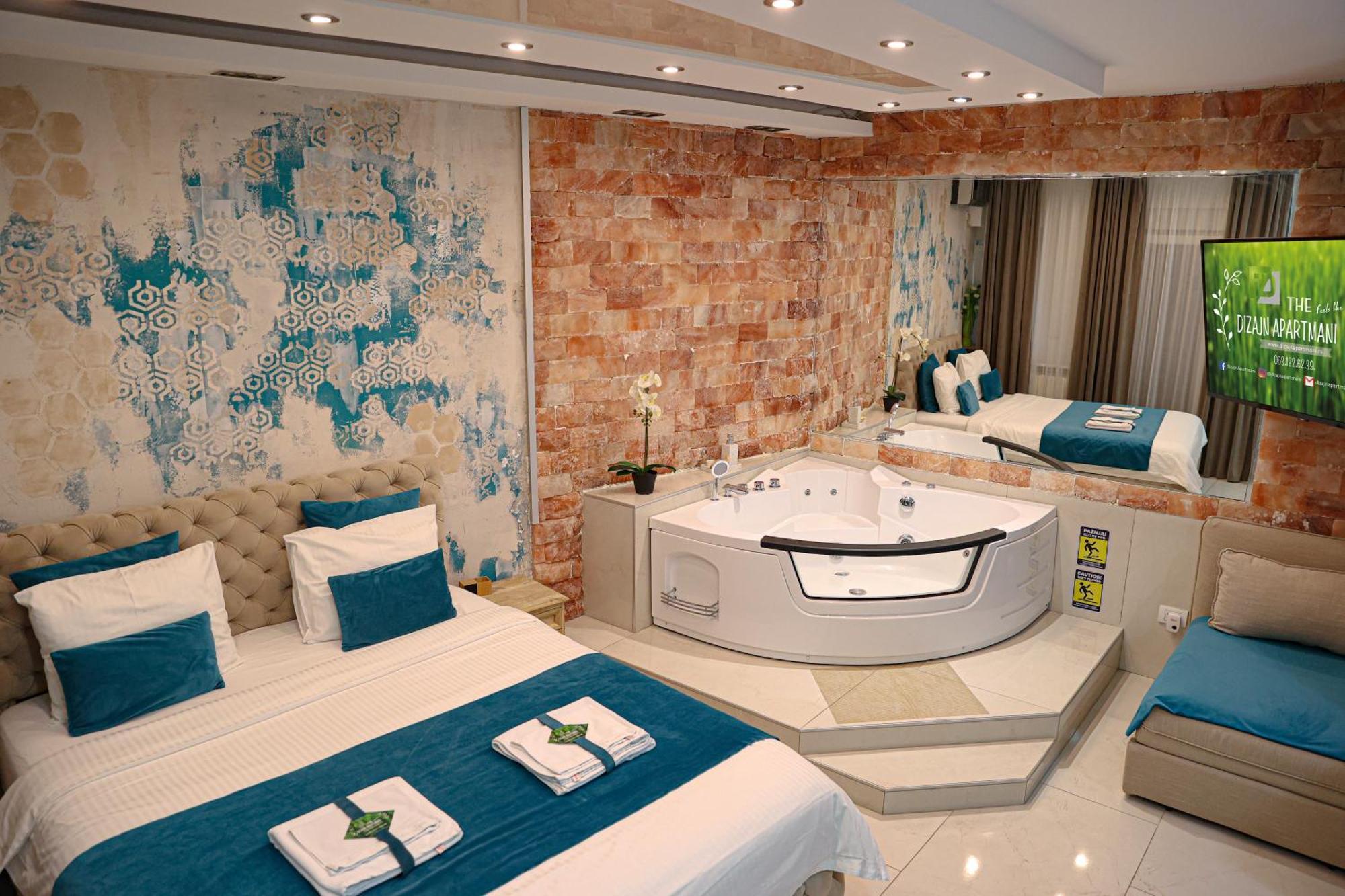 Design Apartment Premium Spa Lux 4 Star "Dubai" Completely Private Wellness & Spa Free Included Sauna & Jacuzzi & Salt Wall & Fire Place & 3D Ceilings & Business Wifi & Netflix & Keyless Code Entry & Full Smart App & Secure 2 Parking Place ชูปริยา ภายนอก รูปภาพ